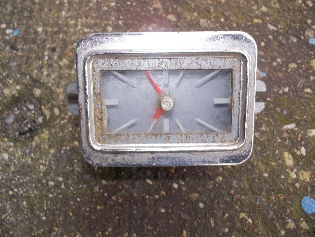 HORLOGE LesAnciennes.com