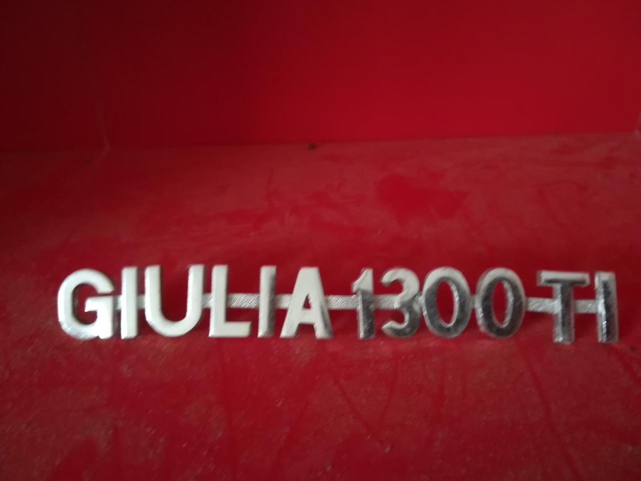 Insigne ALFA ROMEO Giulia 1300 TI LesAnciennes.com