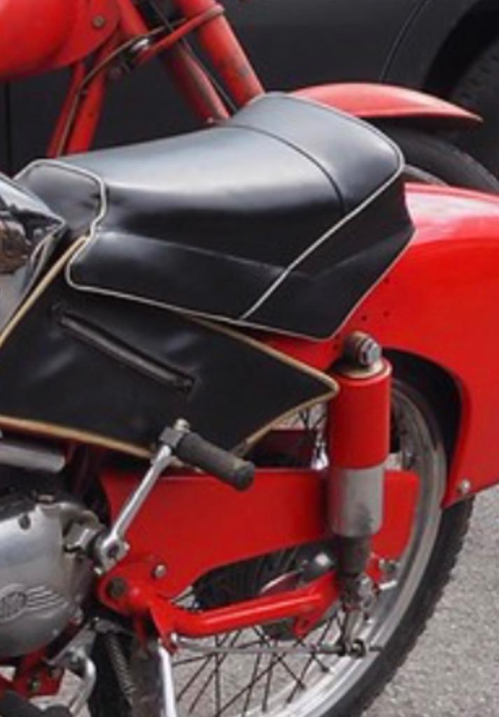 Recherche pièces DERNY TAON LesAnciennes.com