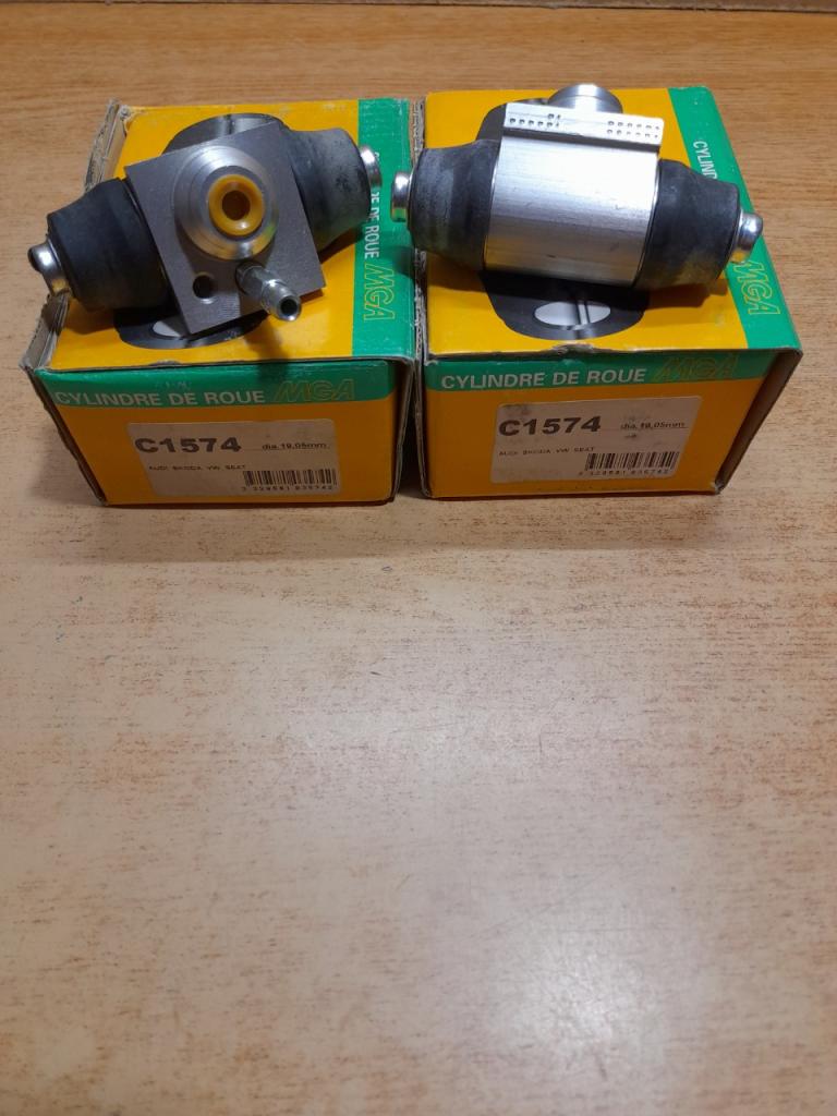 Paire de Cylindres de roue vw Golf III Polo Ibiza LesAnciennes.com