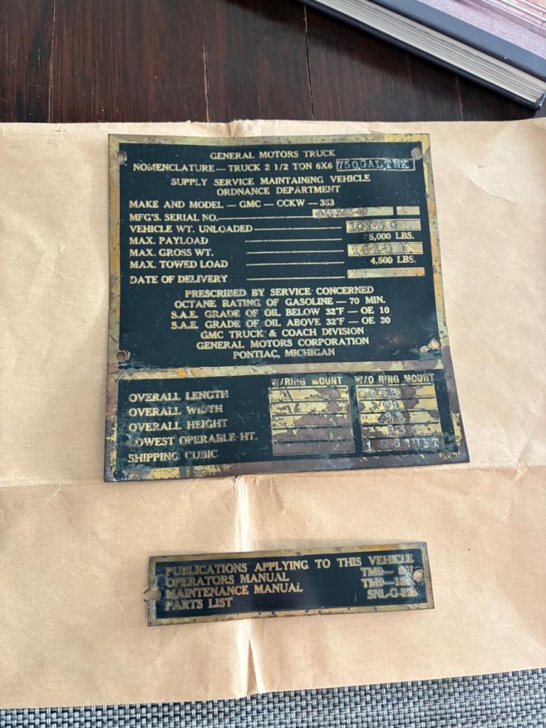Plaquette d’identification GMC cckw 353 ww2 LesAnciennes.com