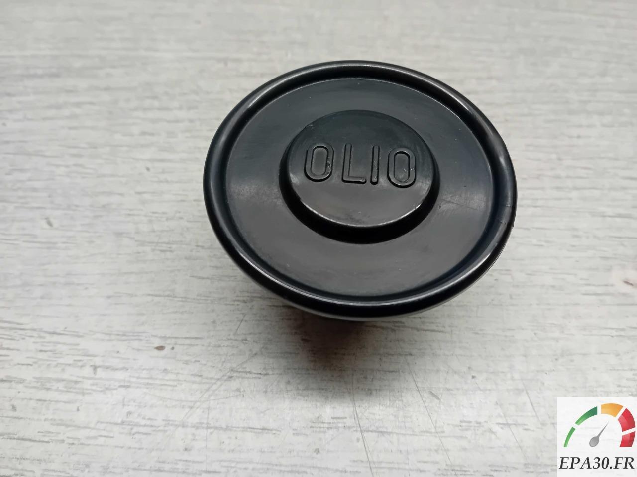 60611400 BOUCHON REMPLISSAGE HUILE ALFASUD 33 145 LesAnciennes.com