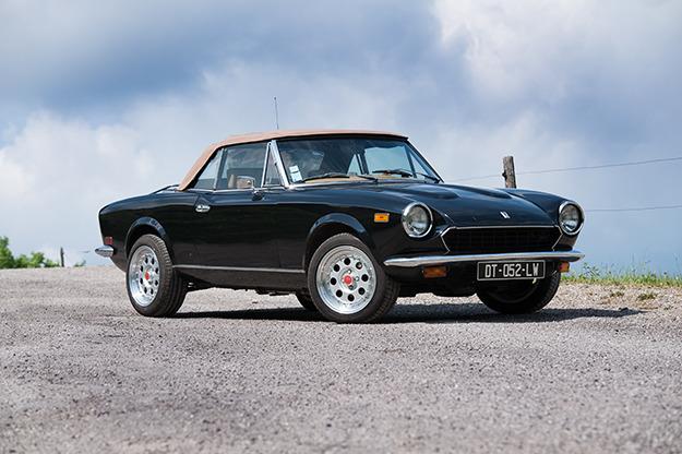 FIAT 124 spider europa 2000 - 1985 LesAnciennes.com