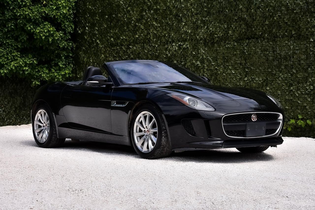 2017 Jaguar F-Type Convertible 3,0L V6 (45k miles) LesAnciennes.com