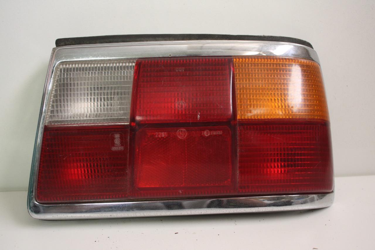 Feu arrière droit BMW 2261 R Série 5 E12 520 518 LesAnciennes.com