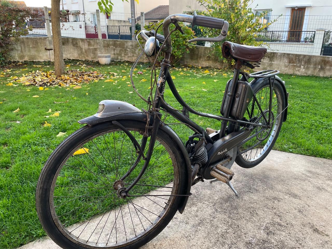 MOTOBECANE AV 3 - 1951 LesAnciennes.com