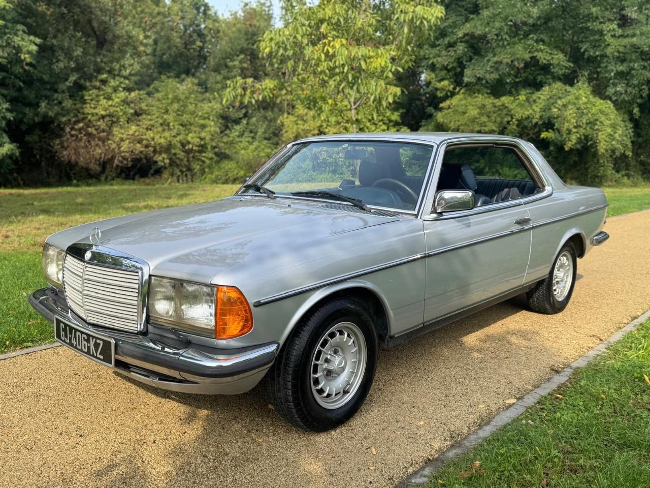 MERCEDES 280 CE - 1977 LesAnciennes.com
