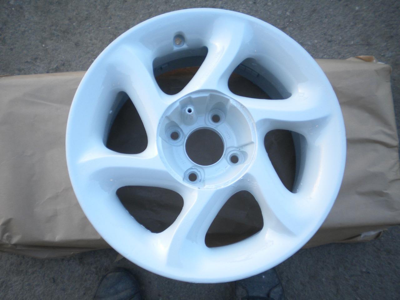 Jantes FORD V8 LesAnciennes.com