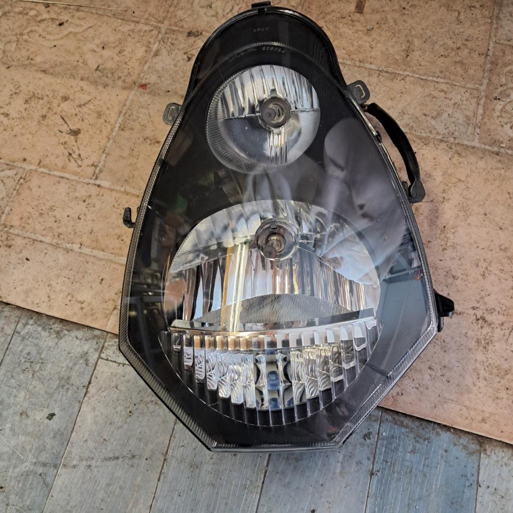 Phare HONDA Nes125 LesAnciennes.com