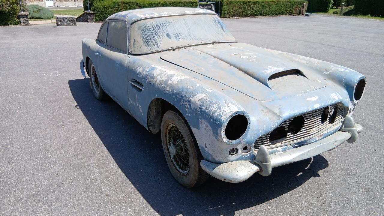 1960 Aston Martin DB4 Series II Sports Saloon LesAnciennes.com