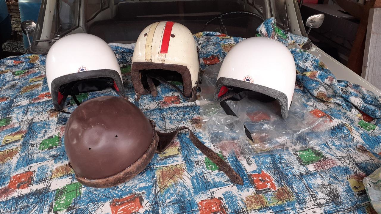 Casques motos vintage années 50 et 80 LesAnciennes.com
