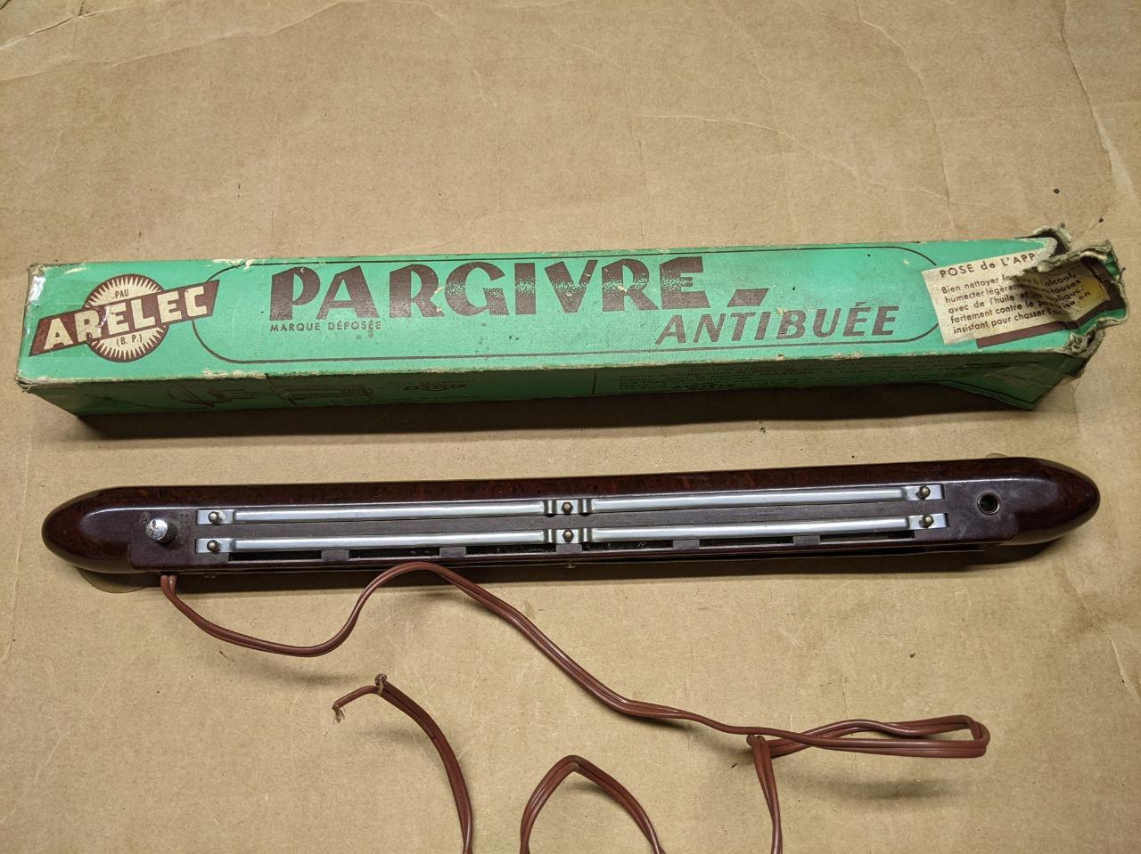 Pare givre . . LesAnciennes.com