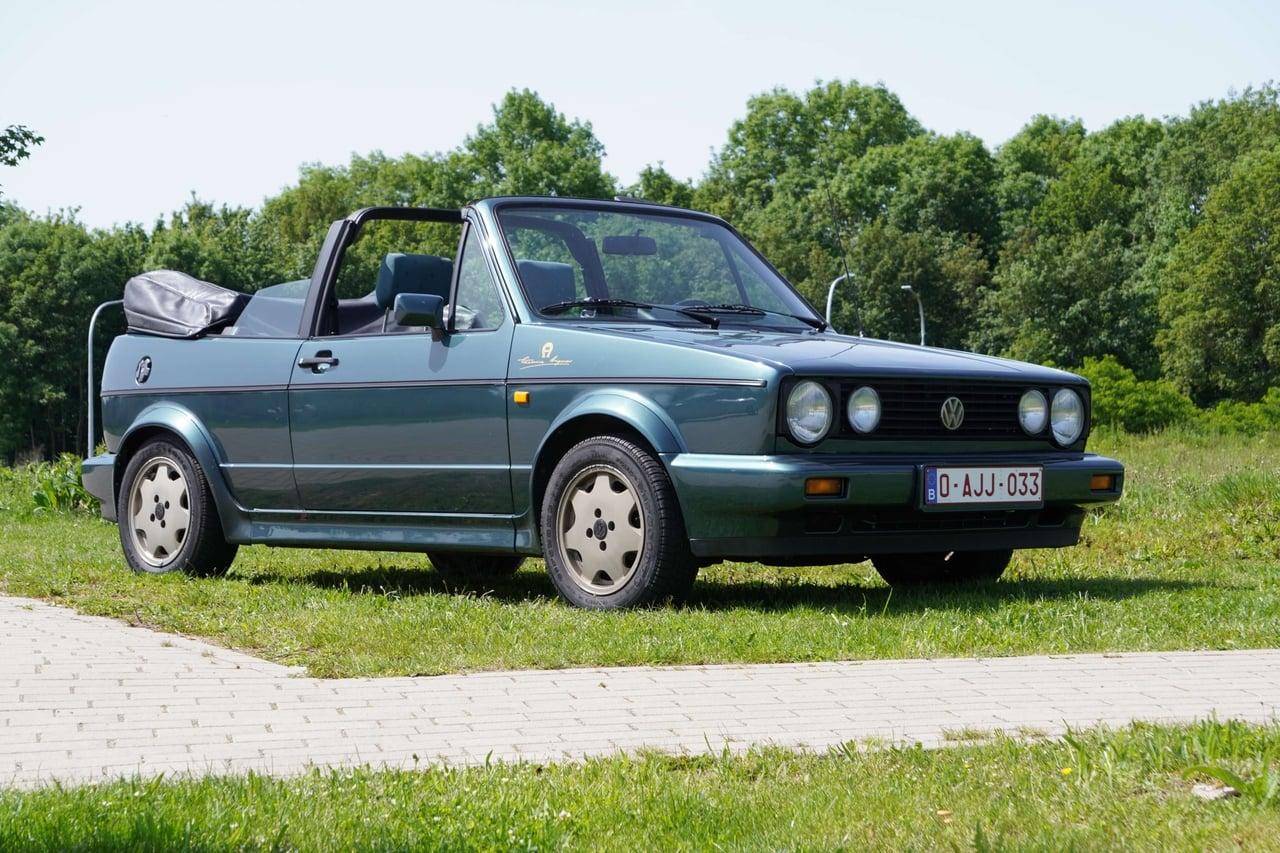 1990 Volkswagen Golf Carbriolet 'Étienne Aigner' LesAnciennes.com