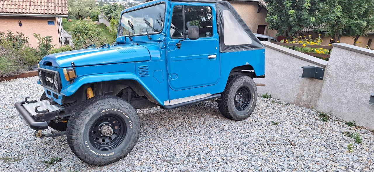 TOYOTA BJ 42 4x4 - 1983 LesAnciennes.com