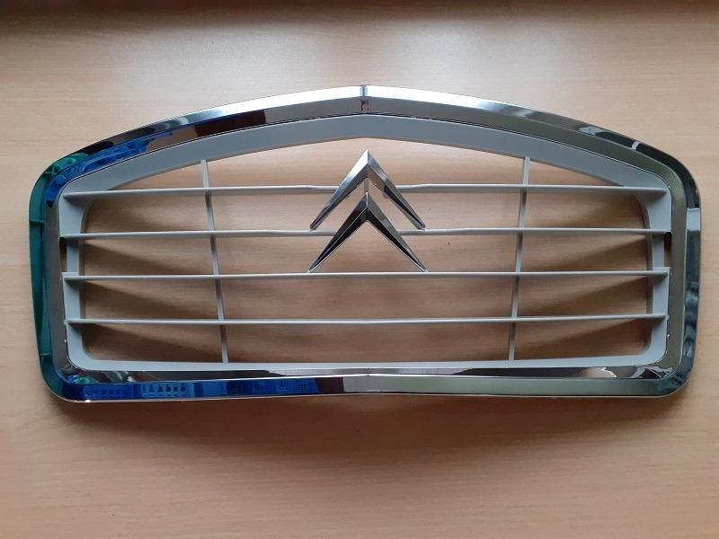 Calandre CITROEN 2CV LesAnciennes.com