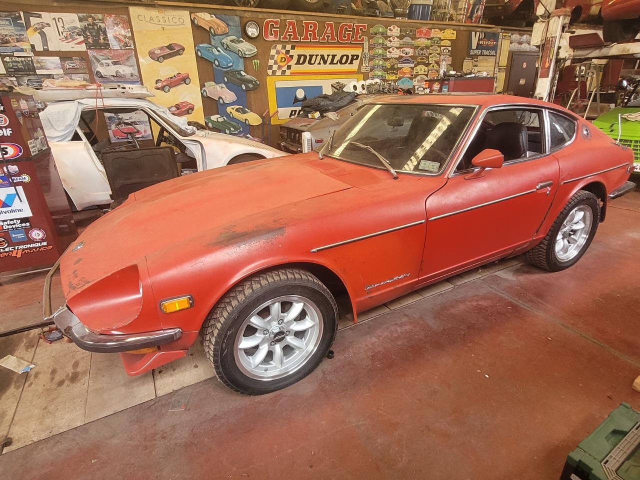 DATSUN 240Z - 1972 LesAnciennes.com