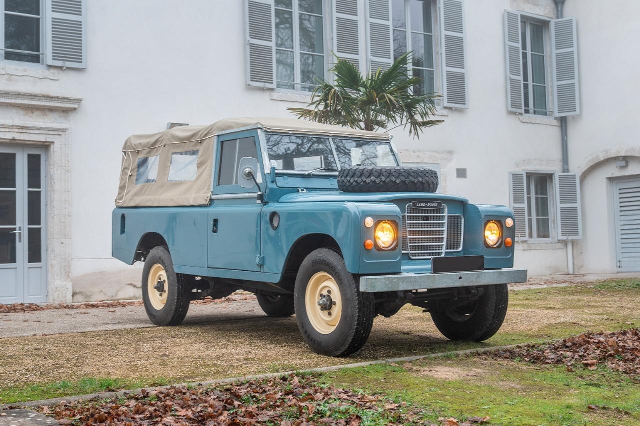 LAND ROVER 109 Long baché - 1977 LesAnciennes.com