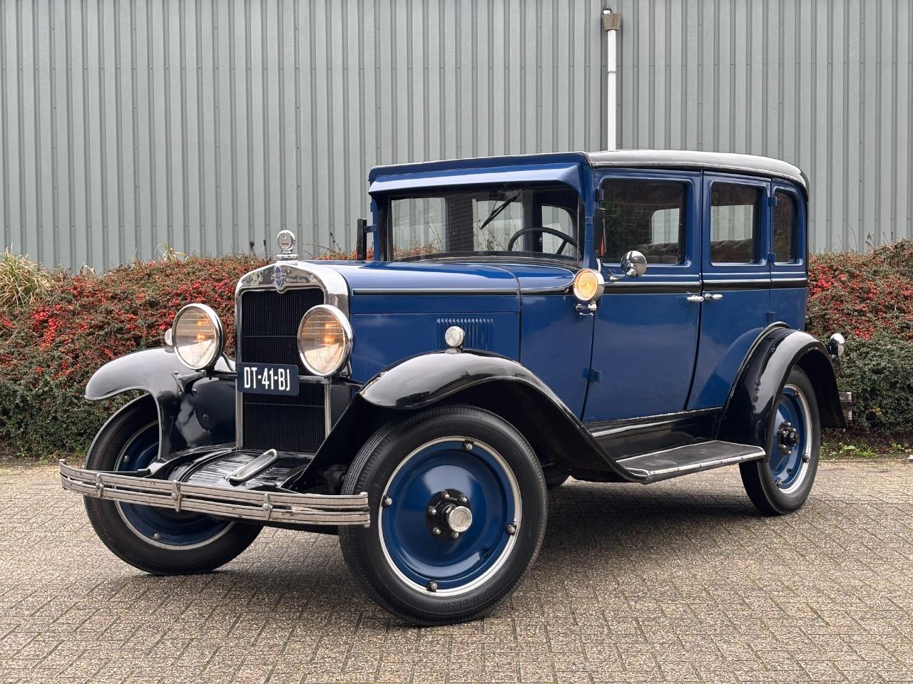 CHEVROLET International AC - 1929 LesAnciennes.com