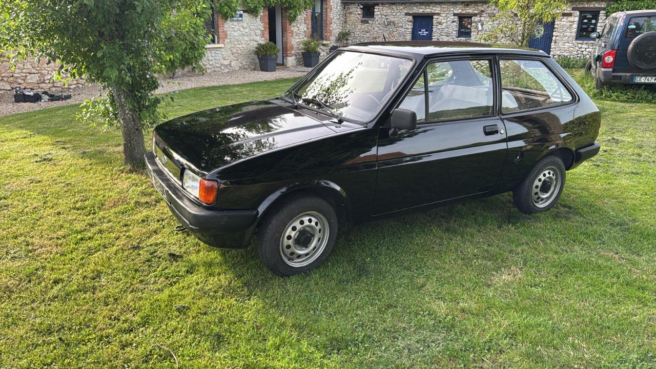 FORD Fiesta c - 1986 LesAnciennes.com