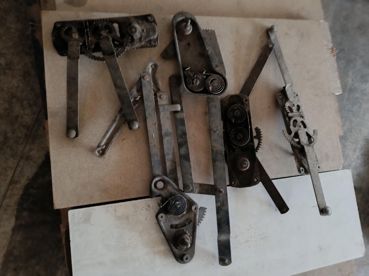 Mécanisme de vitres LesAnciennes.com