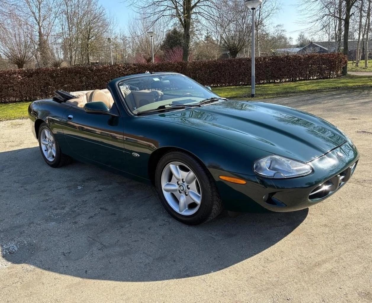 1997 Jaguar XK8 Convertible LHD X100 LesAnciennes.com