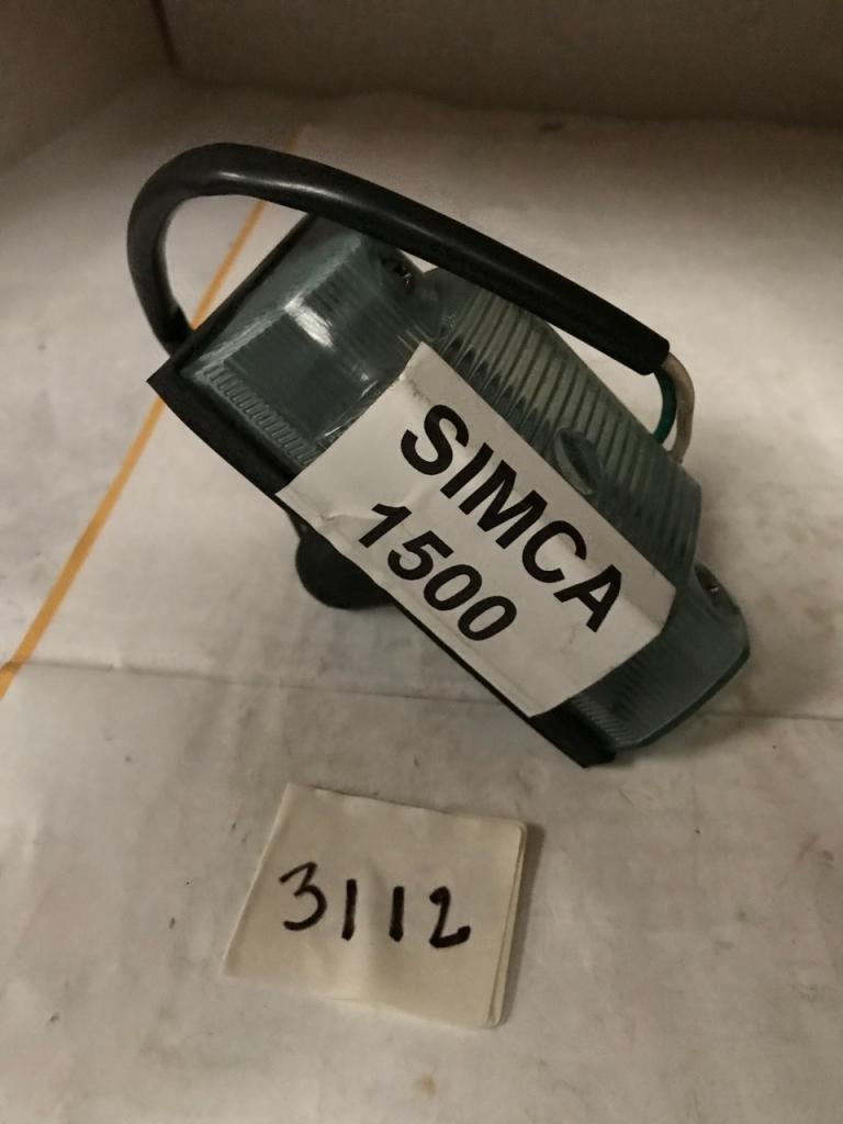 Feu avant gauche neuf SIMCA 1300 LesAnciennes.com