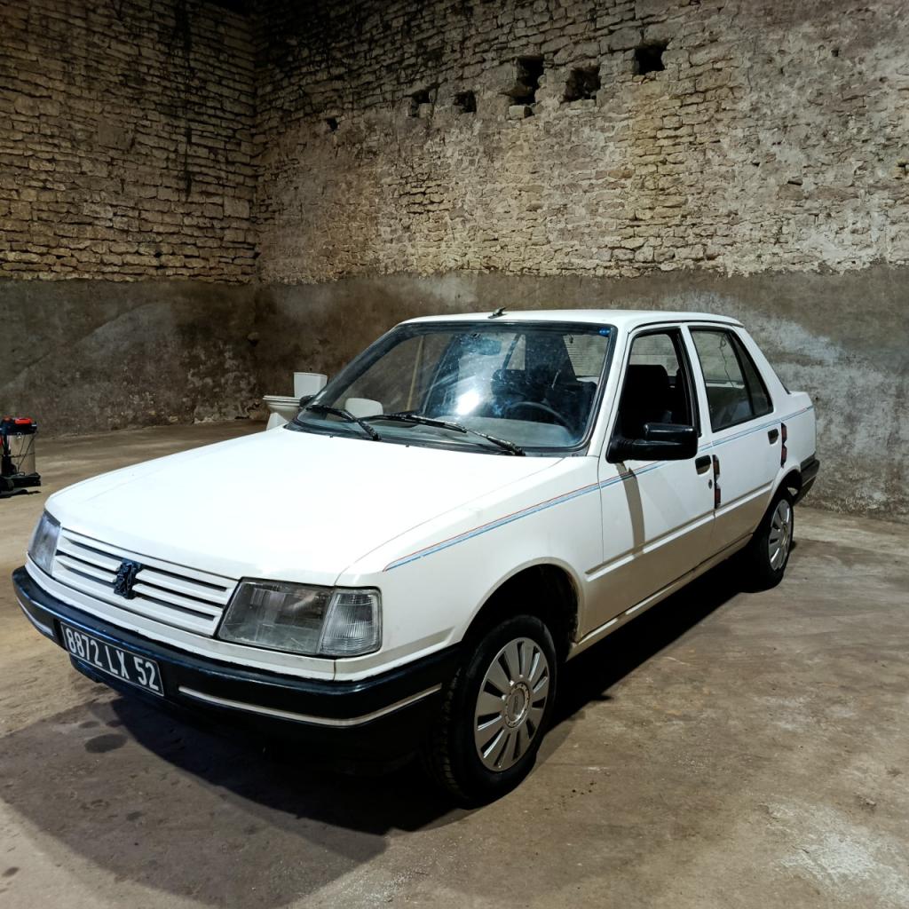 PEUGEOT 309 Chorus 5 vitesses - 1987 LesAnciennes.com