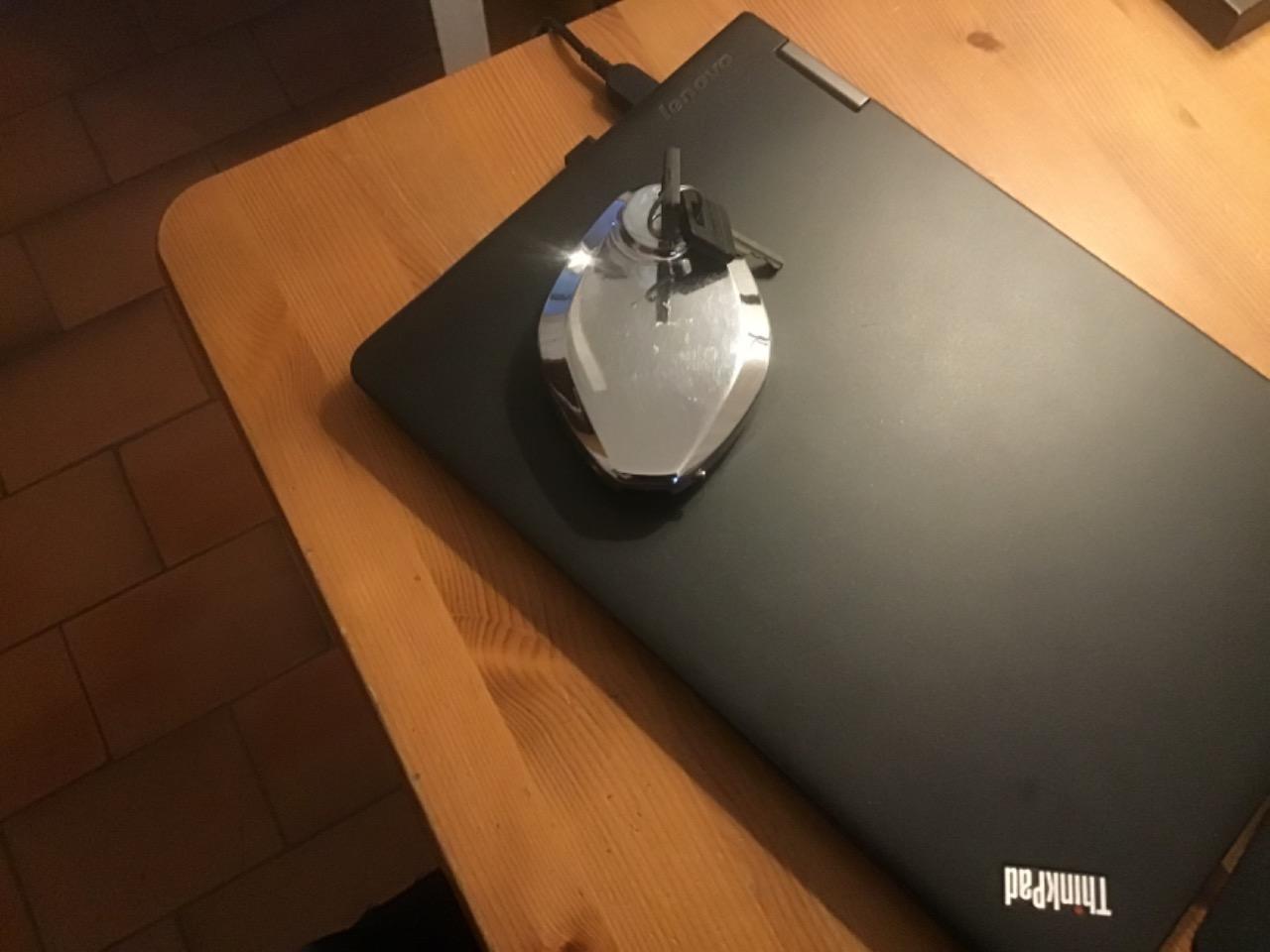 Bouchon KAWASAKI Z650 KB LesAnciennes.com