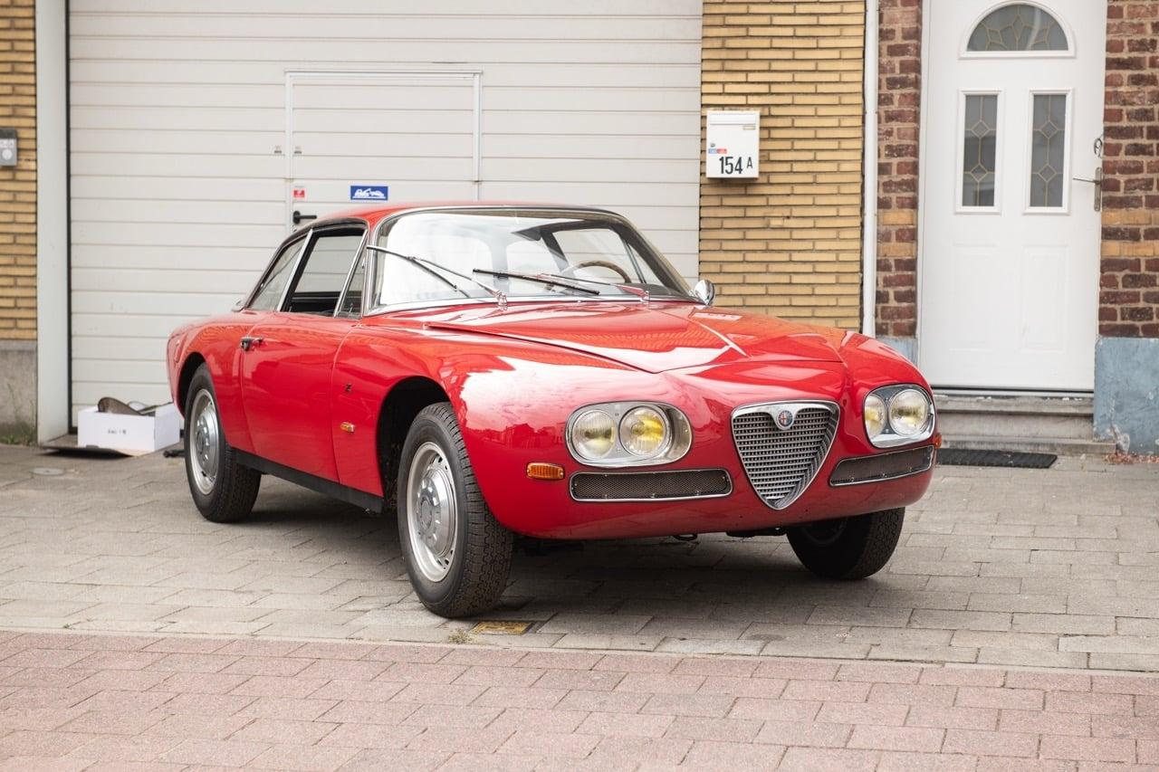 1966 Alfa Romeo 2600 SZ Sprint Zagato LesAnciennes.com