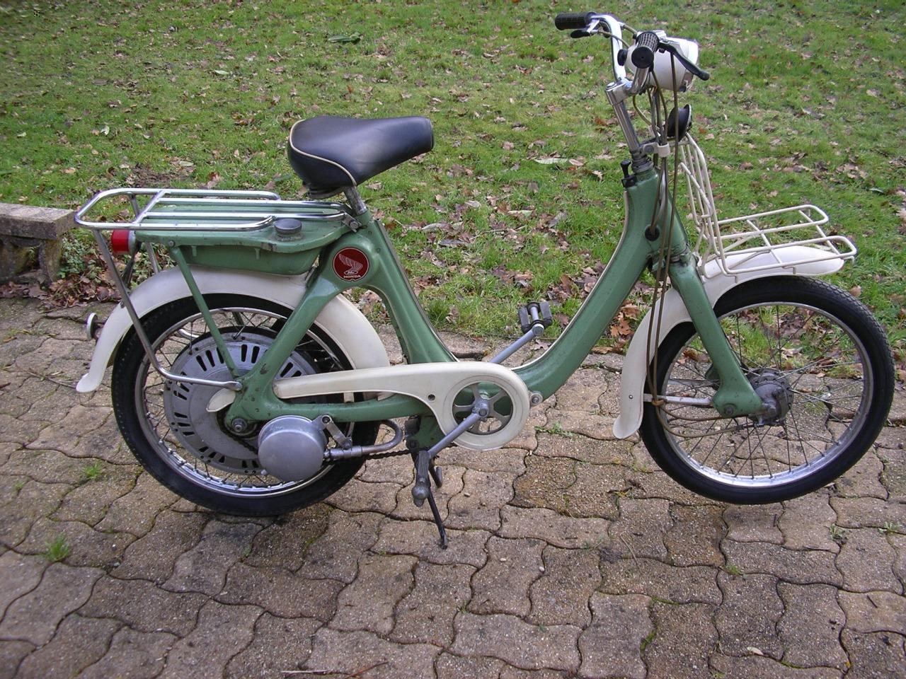 HONDA P 50 - 1967 LesAnciennes.com