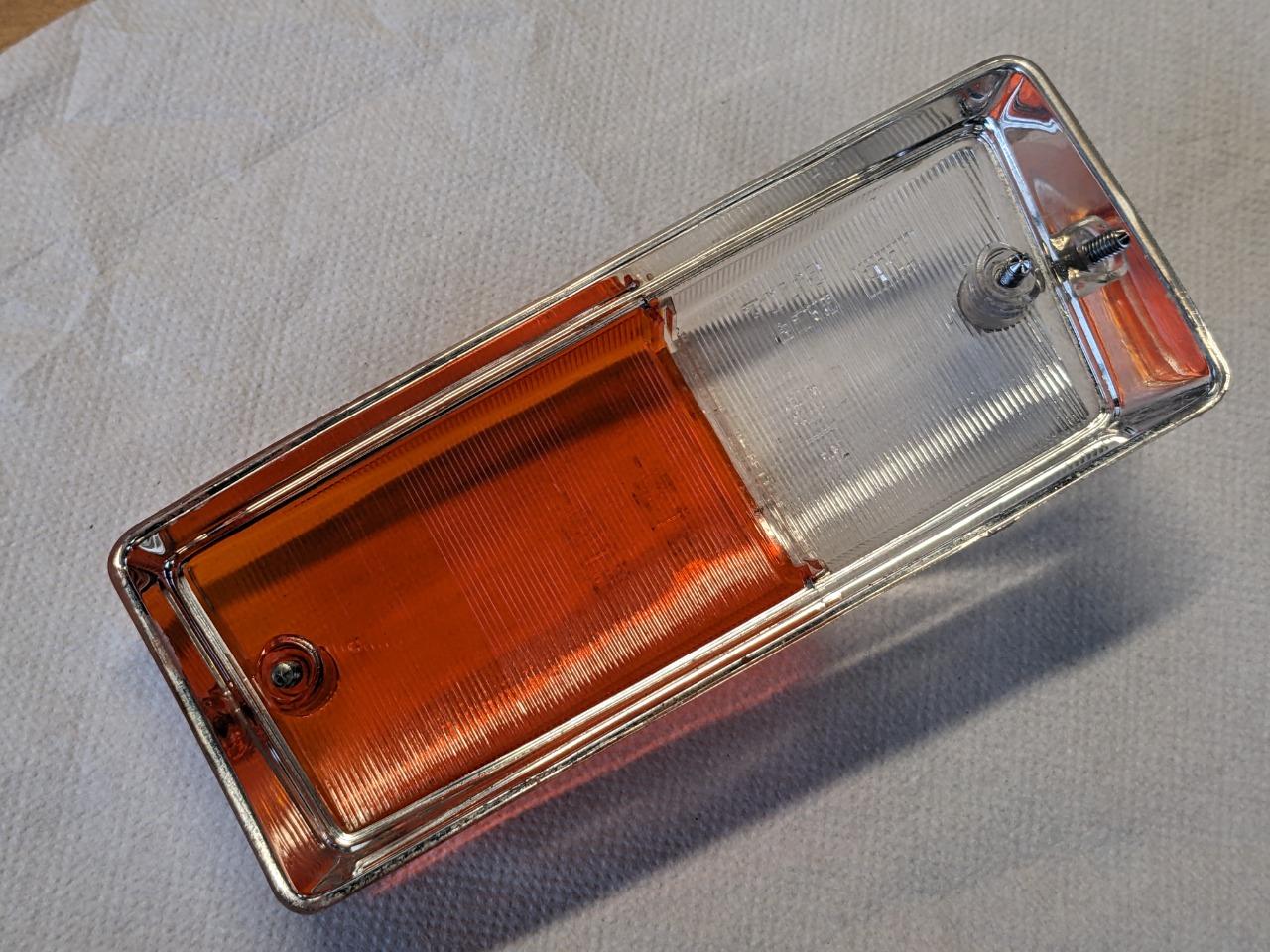 Ecran de feu AV RENAULT 16 (R16) LesAnciennes.com