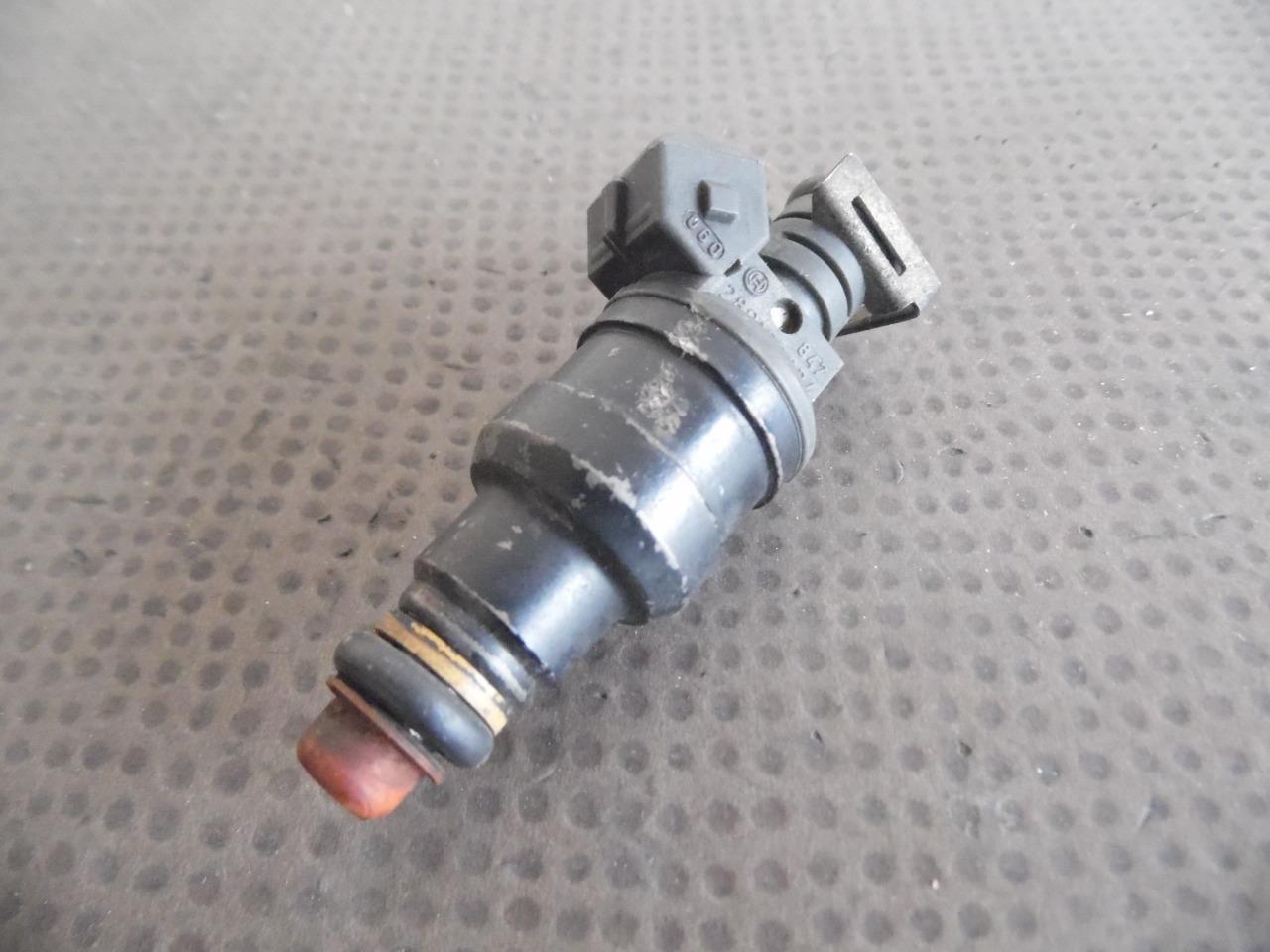 INJECTEURS 94460611400 0280150824 PORSCHE 944 2,7 LesAnciennes.com