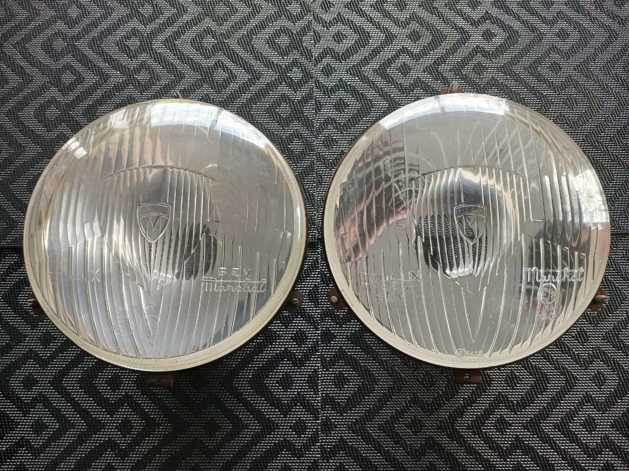 Phares MARCHAL PEUGEOT 404 LesAnciennes.com