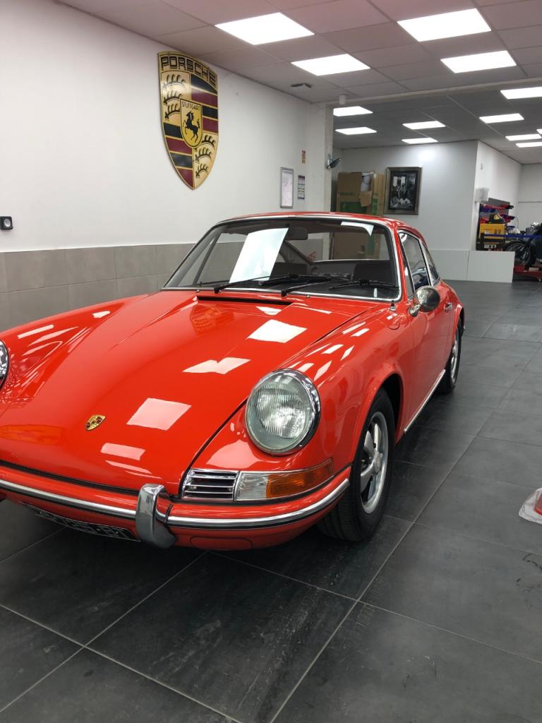 PORSCHE 911 911T - 1968 LesAnciennes.com