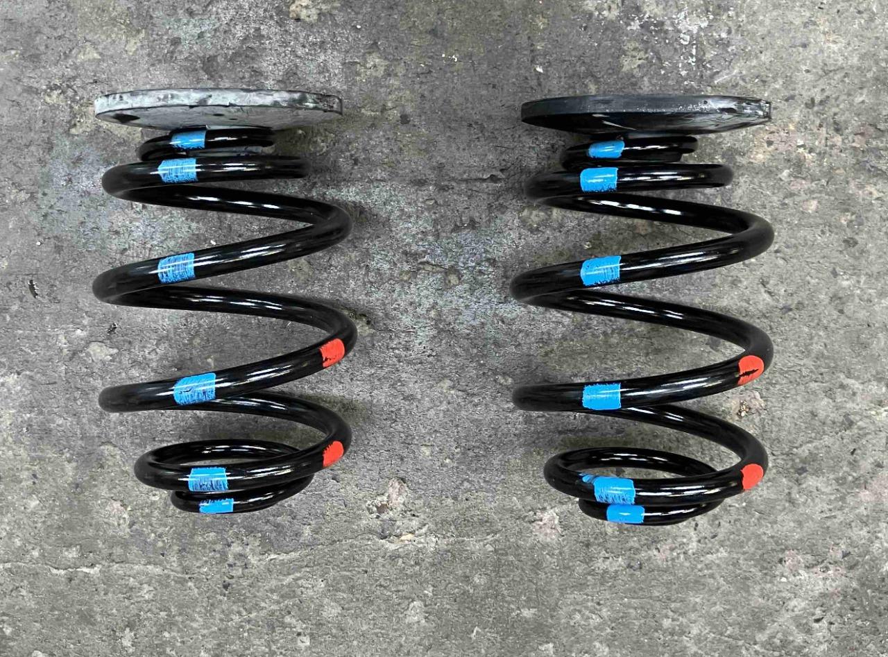 Ressorts BMW E30 318i 320i LesAnciennes.com