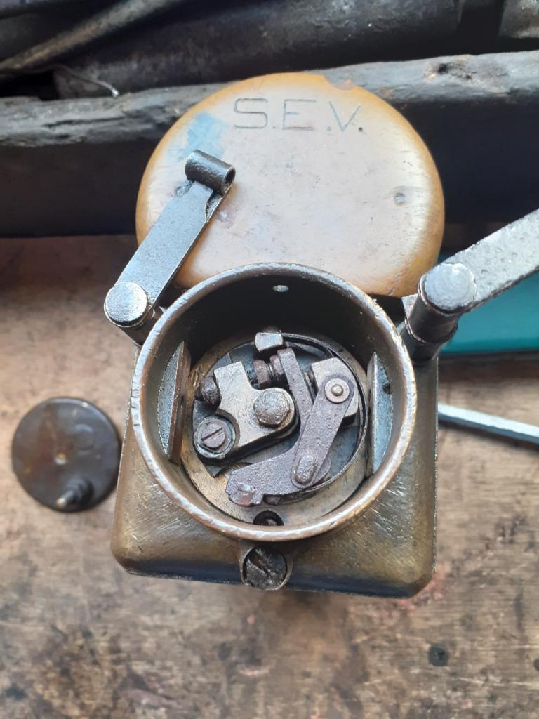Magnéto MAGNETO S E V B 4 LesAnciennes.com
