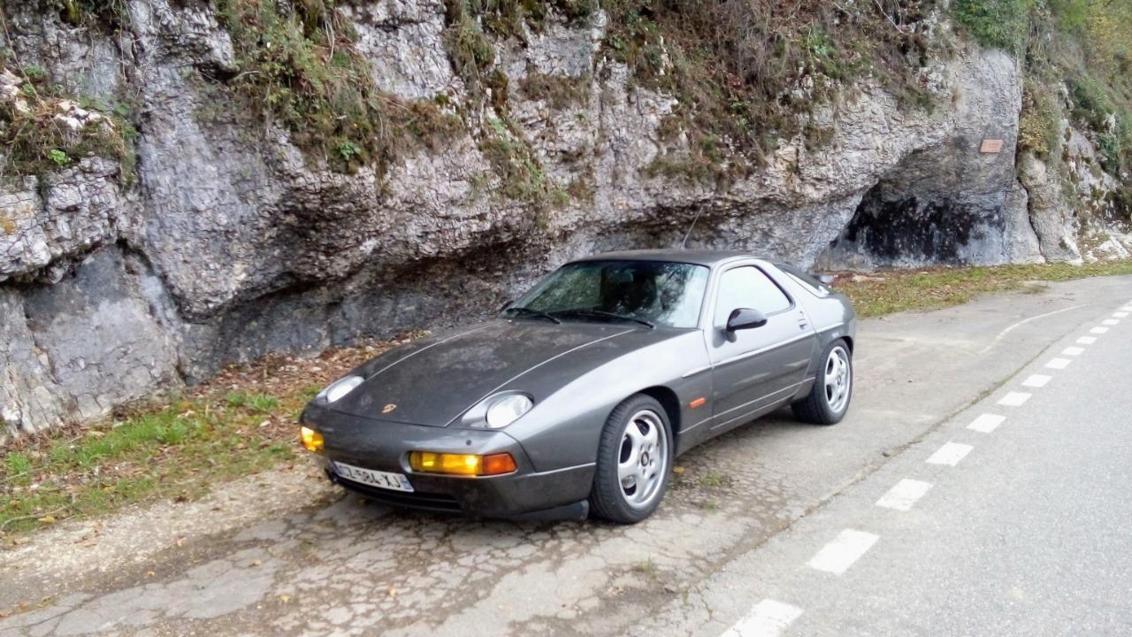 PORSCHE 928 S4 - 1989 LesAnciennes.com