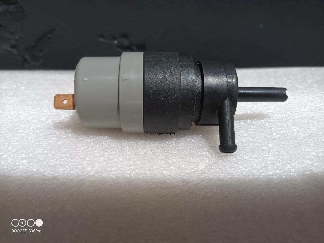 Pompe Lave-Glace Origine VW Audi 431955651 LesAnciennes.com