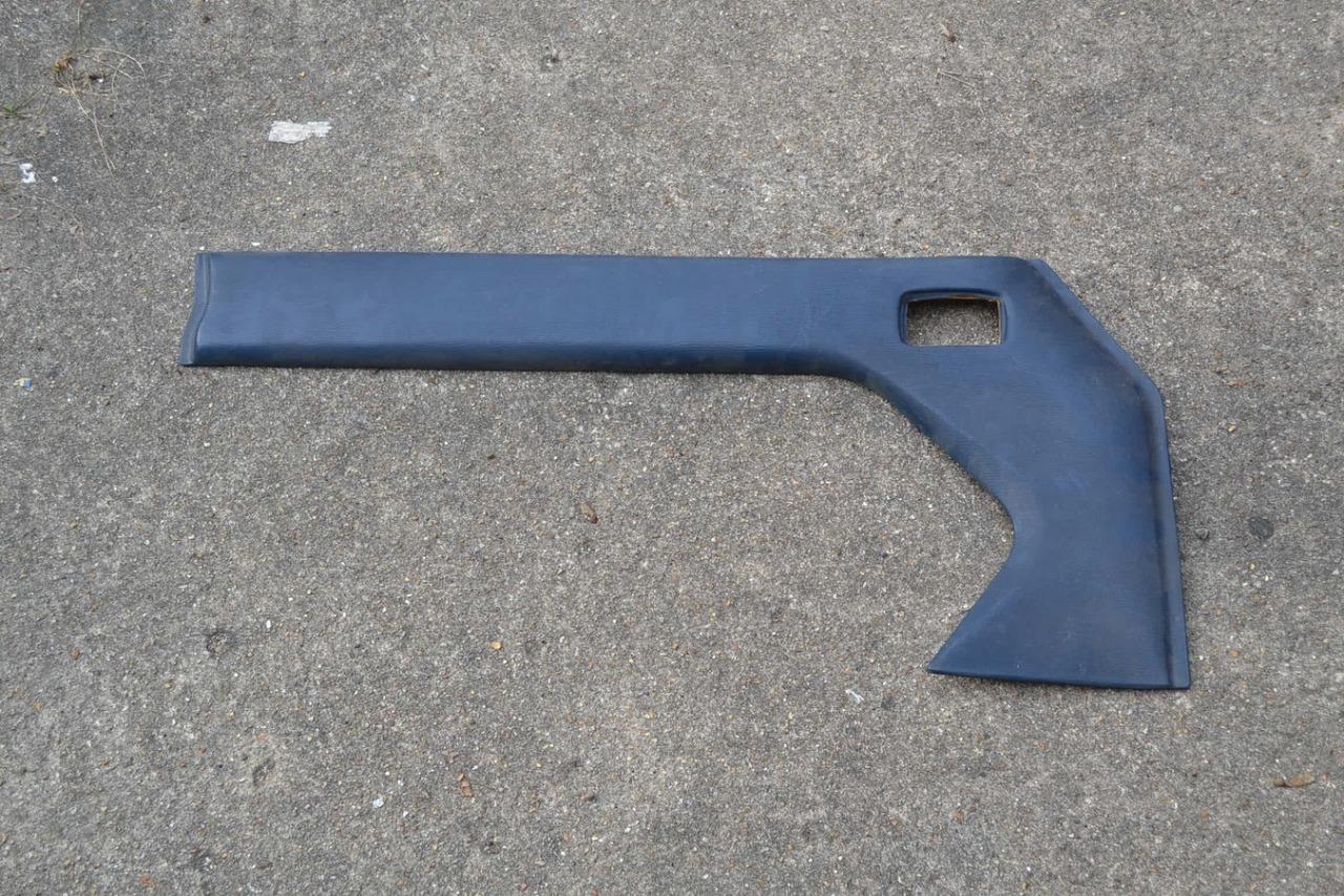 Habillage porte AV G PEUGEOT 504, bleu 3311 LesAnciennes.com