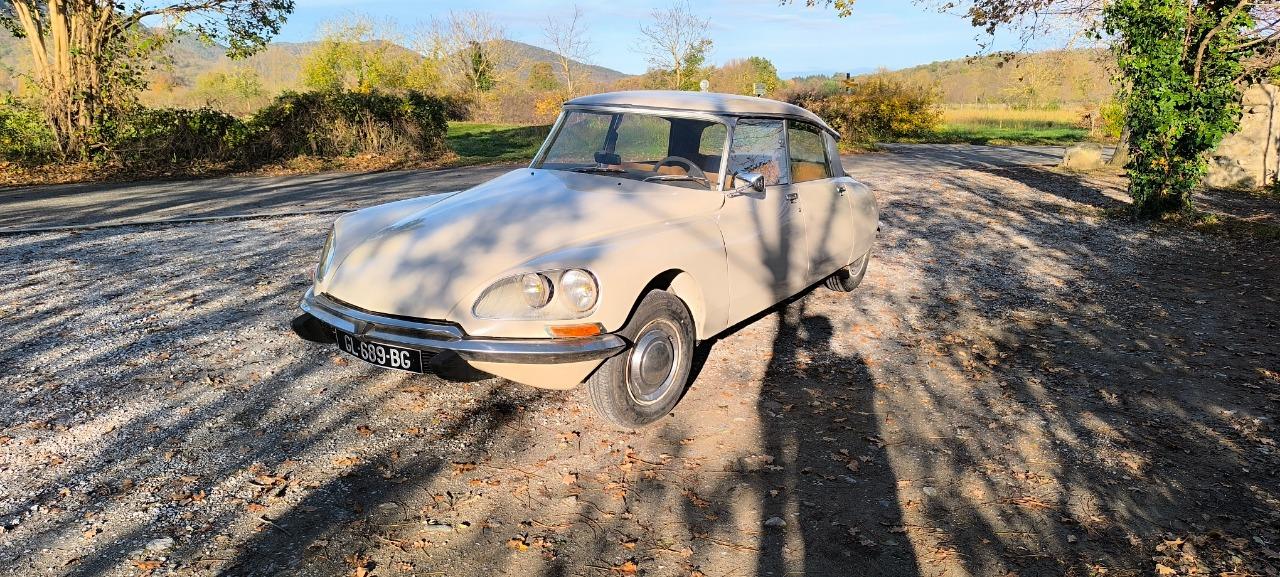 CITROEN DS 21 ie injection - 1972 LesAnciennes.com