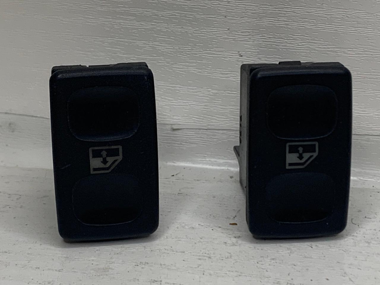 Interrupteur vitre él. SEAT IBIZA/CORDOBA/TOLEDO LesAnciennes.com