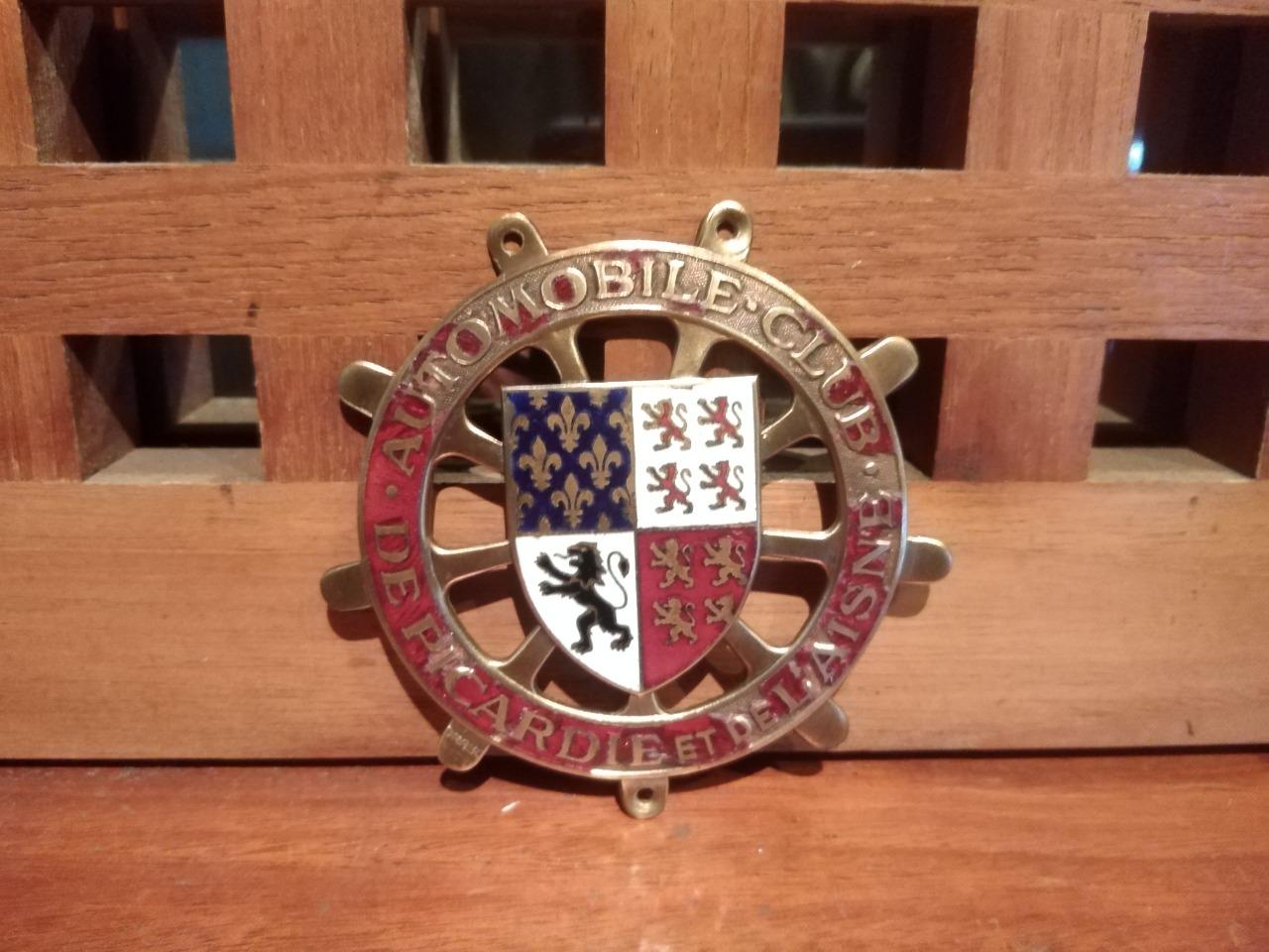 Badge automobile Picardie LesAnciennes.com