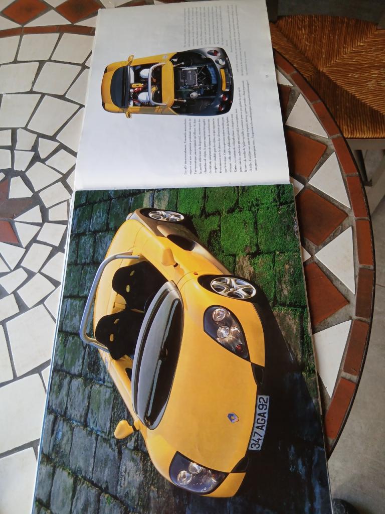 Documentation originale spyder Renault LesAnciennes.com
