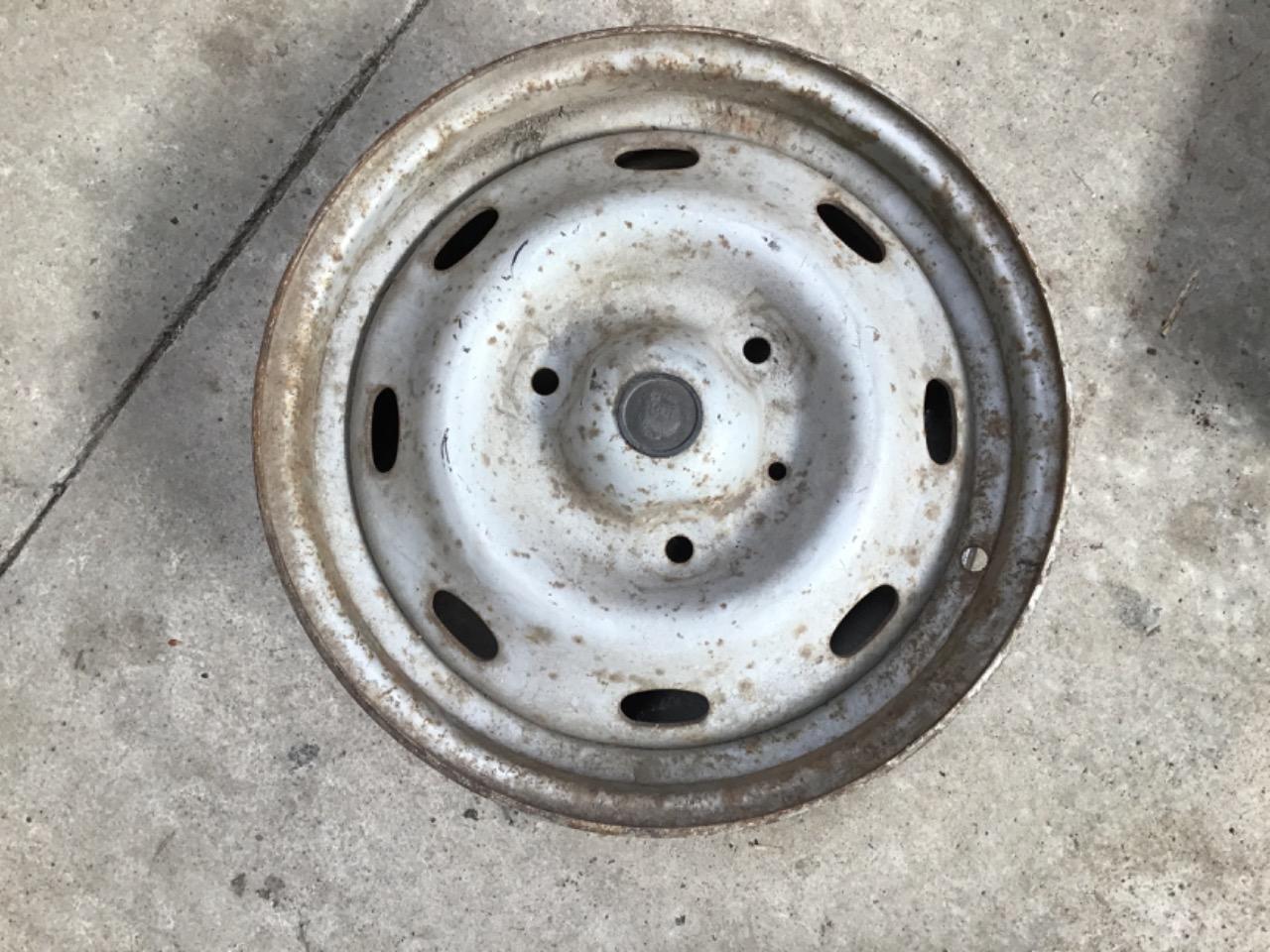 JANTE 13 POUCES CITROEN VISA LesAnciennes.com