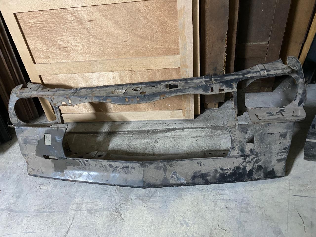 Face avant OPEL Corsa LesAnciennes.com