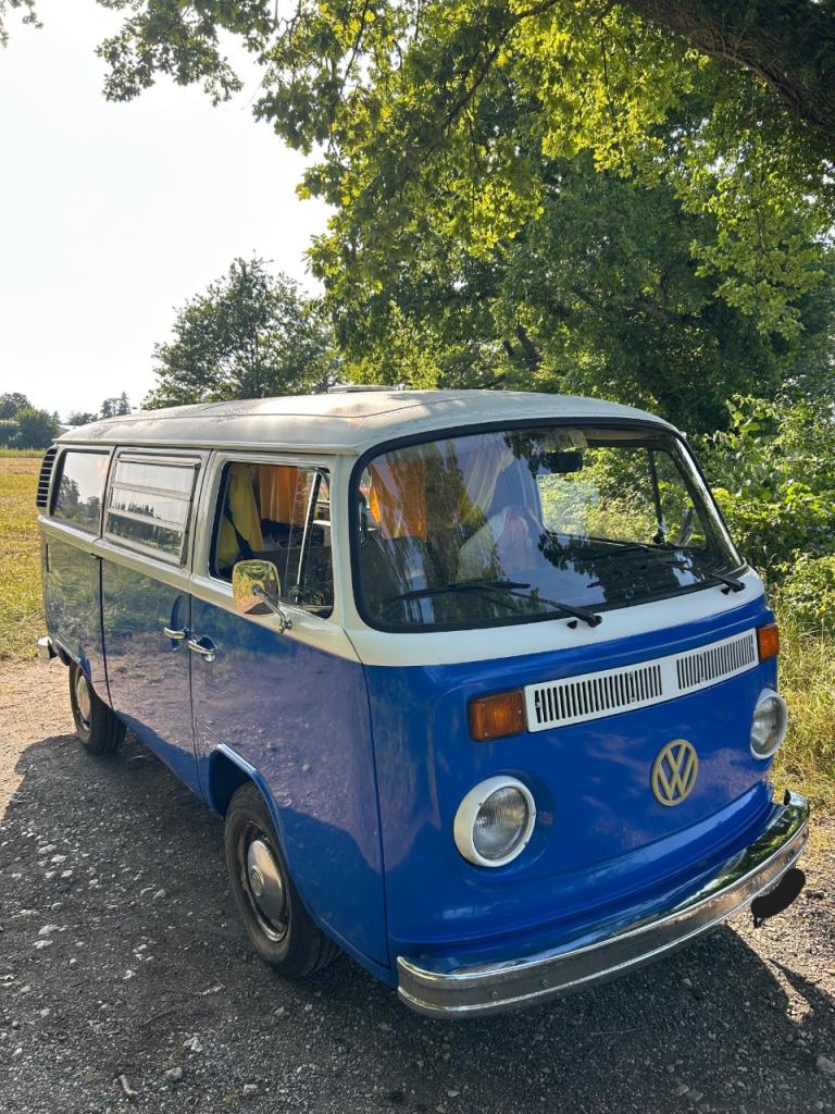 VOLKSWAGEN T2 23 - 1974 LesAnciennes.com