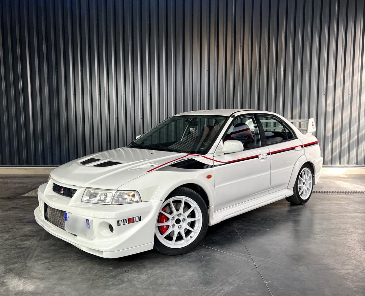 2001 Mitsubishi Lancer Evolution VI Tommi Mäkinen  LesAnciennes.com