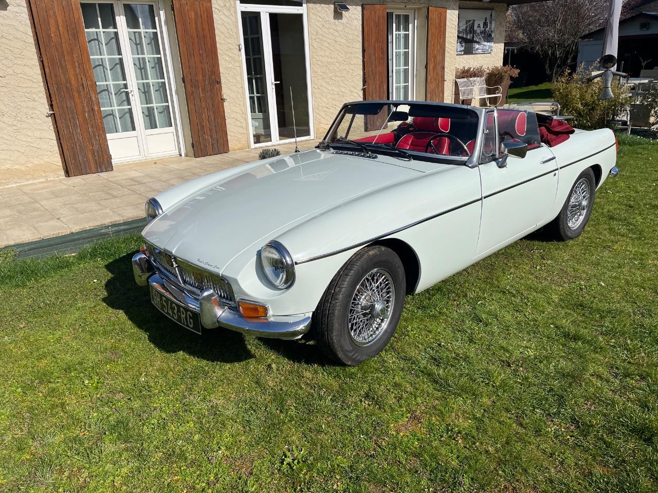 MG MGB - 1972 LesAnciennes.com