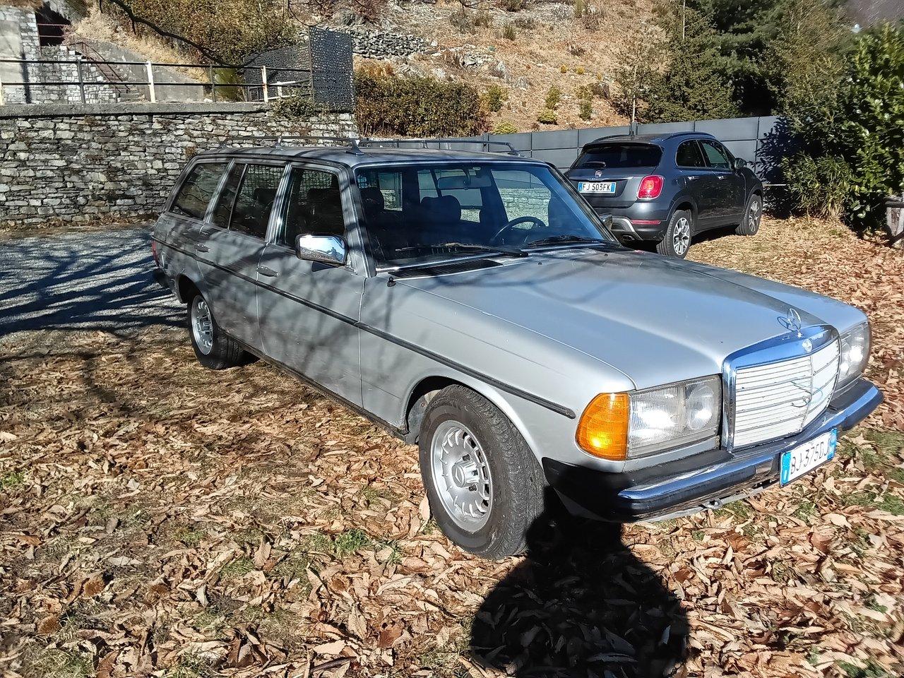 1983 Mercedes-Benz 280TE T123 LesAnciennes.com