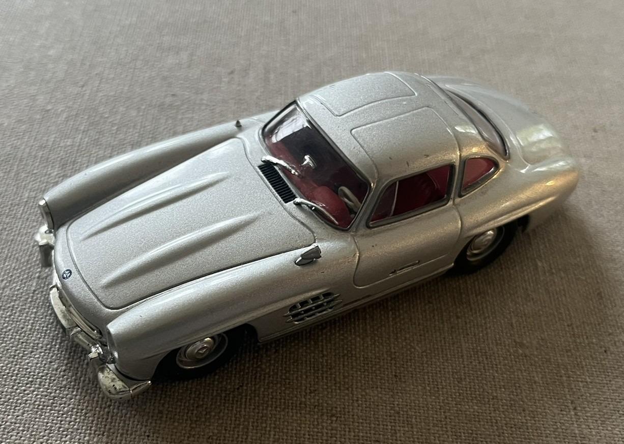 Mercédès 300 SL.1953 . Miniature 1/43 LesAnciennes.com